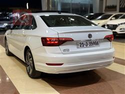 ڤۆڵکسواگن جێتا